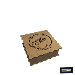 CAIXA QUADRADA TRABALHADA A LASER